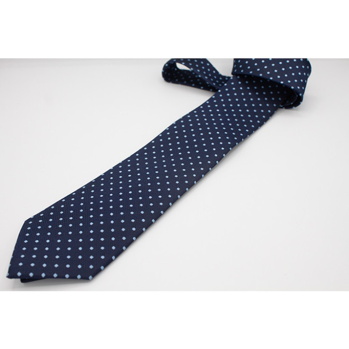 Corbata Maestría Punteada